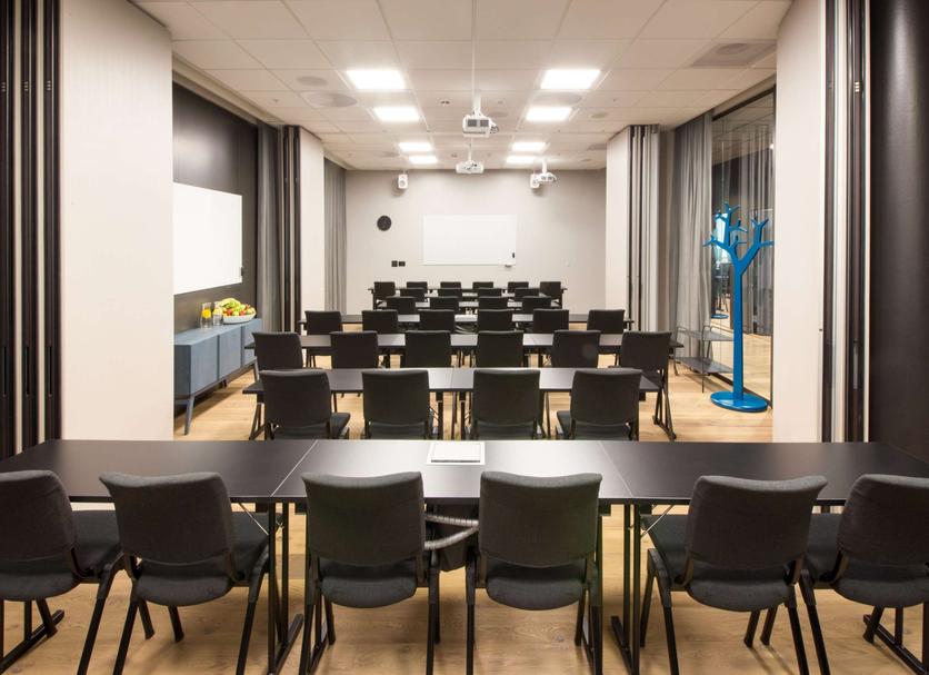 Ruang konferensi Foto