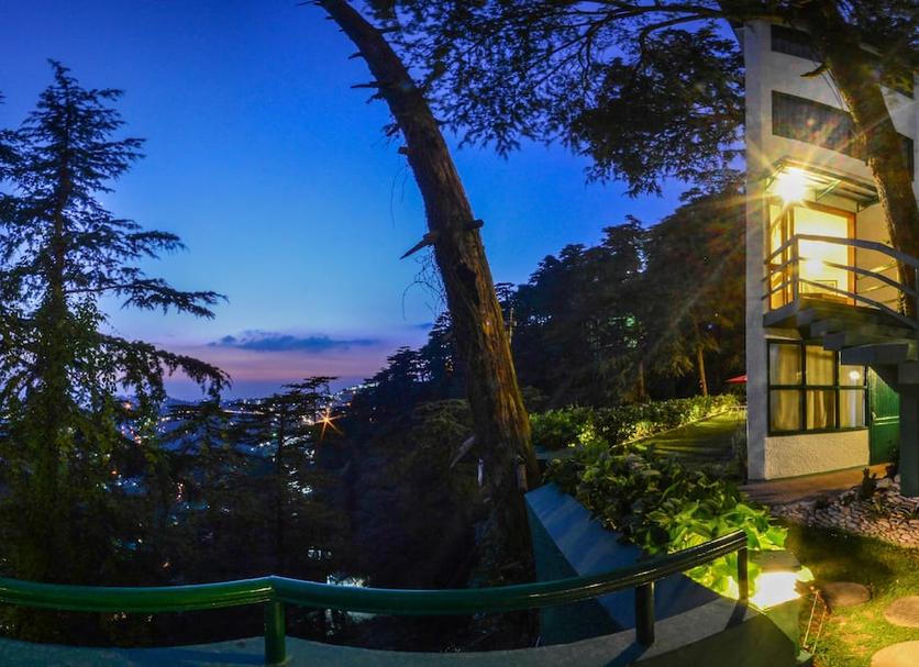 Pemandangan luar Foto