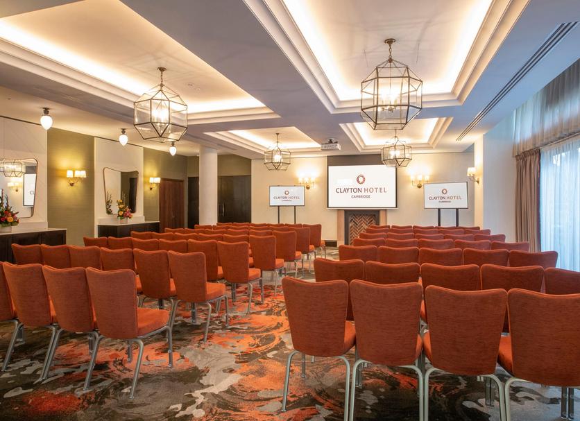 Ruang konferensi Foto