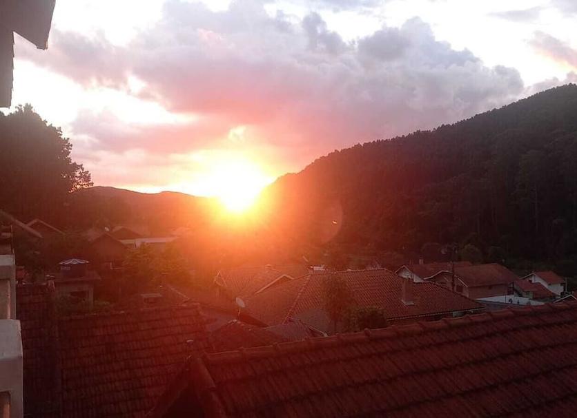 Pemandangan luar Foto