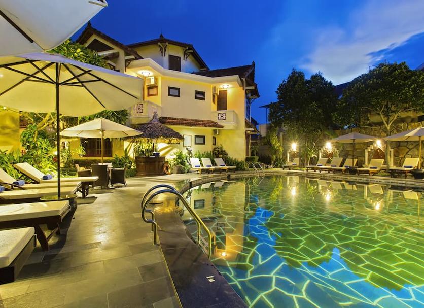 Kolam Foto