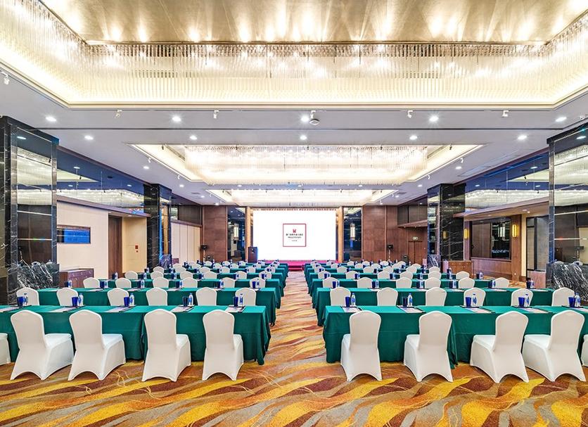 Ruang konferensi Foto