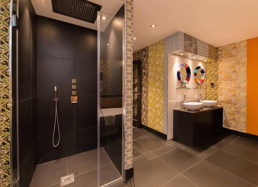 Kamar Mandi Foto