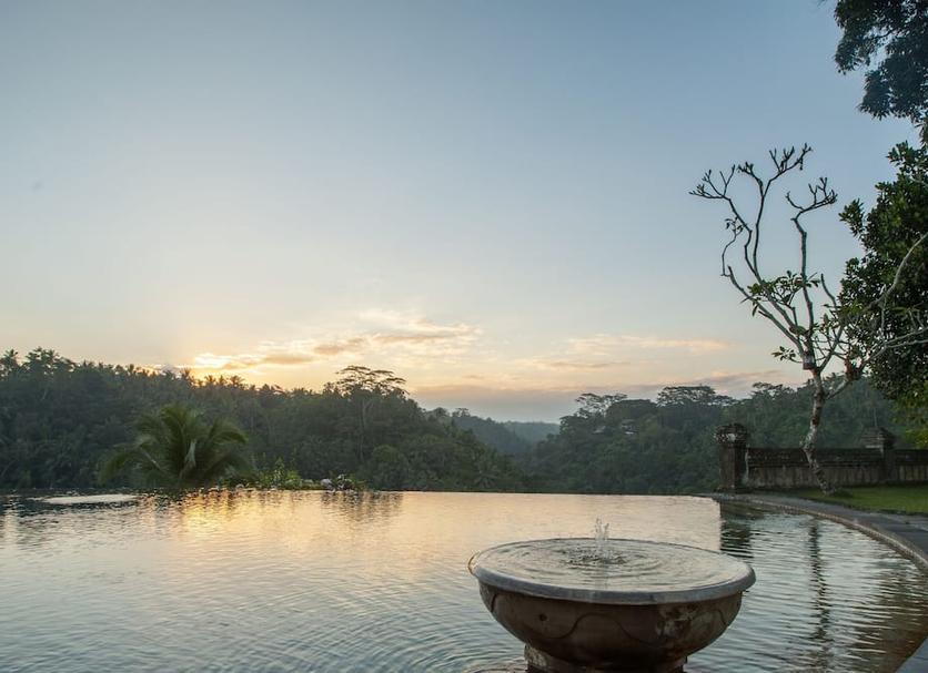 Pemandangan luar Foto