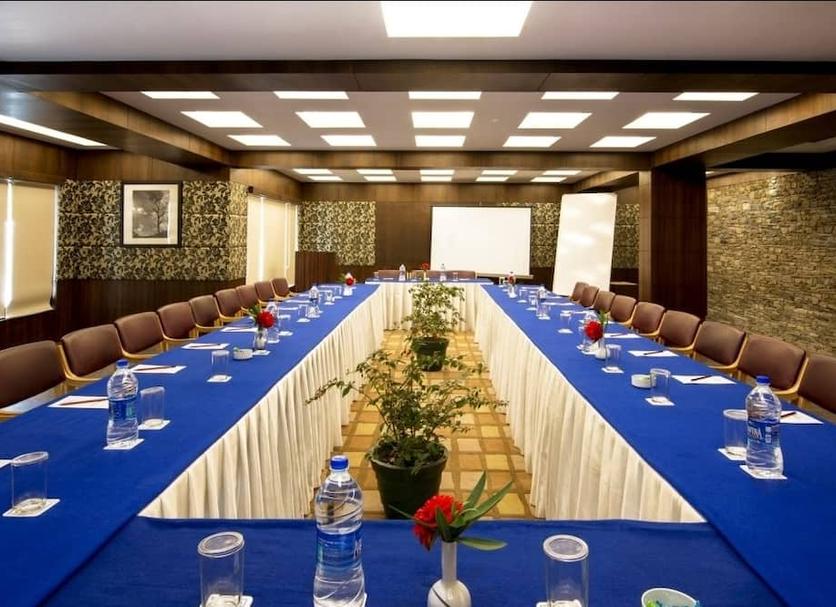 Ruang konferensi Foto
