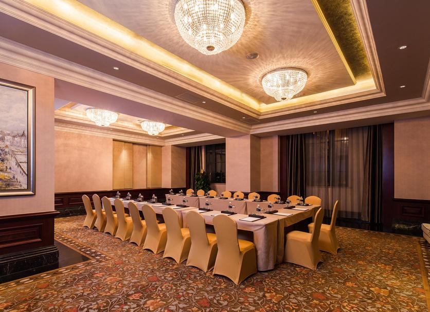 Ruang konferensi Foto