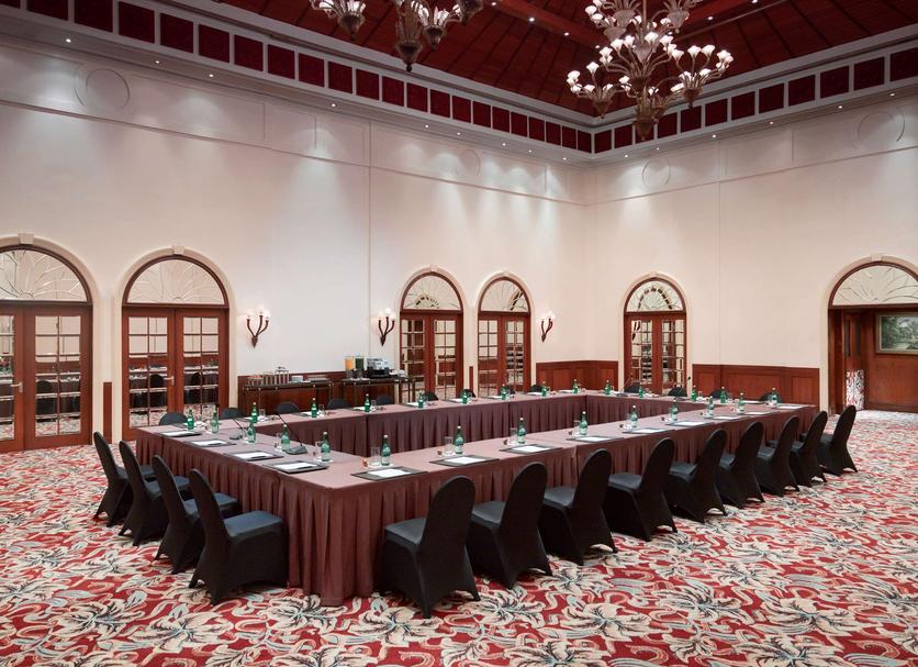Ruang konferensi Foto