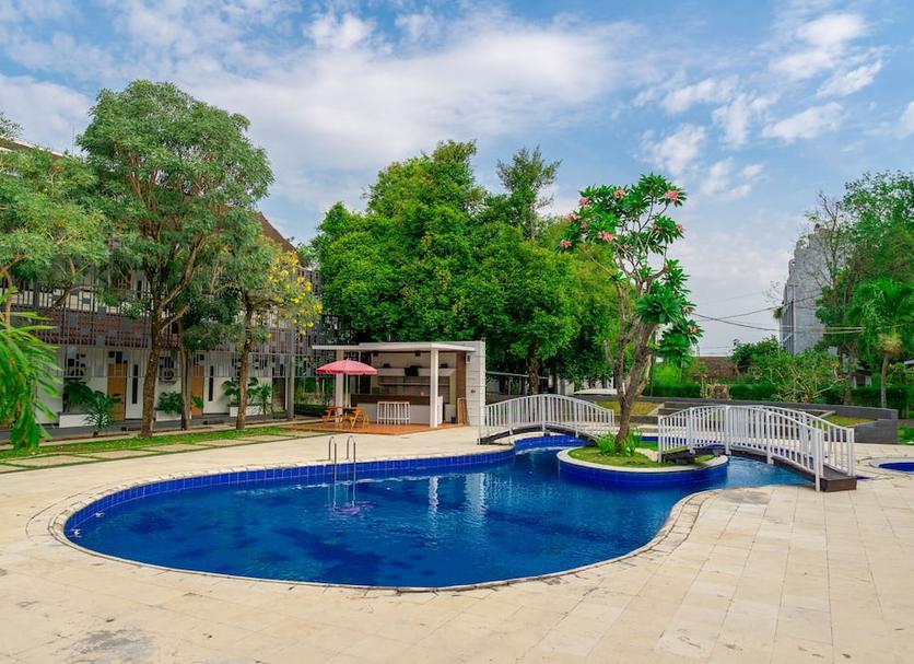 Kolam Foto