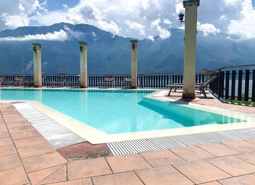 Kolam Foto