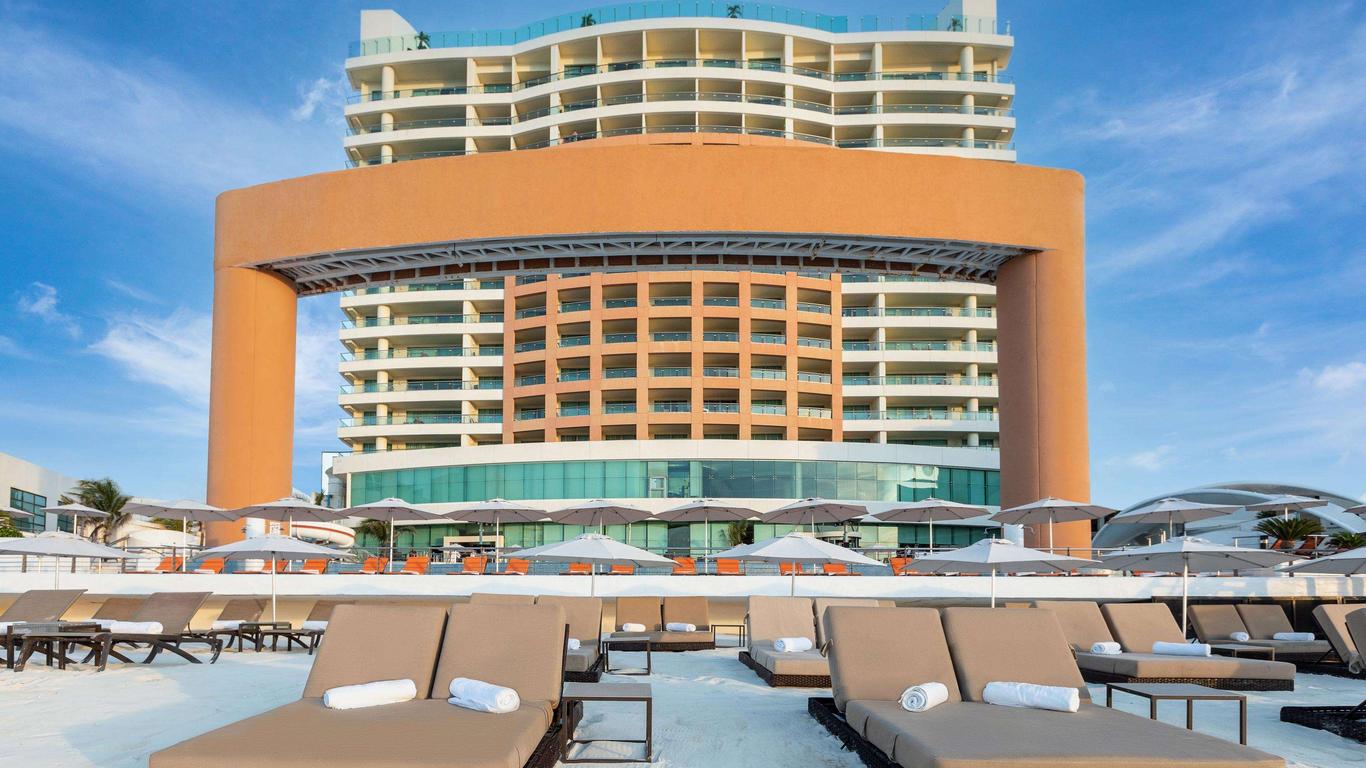 Beach Palace