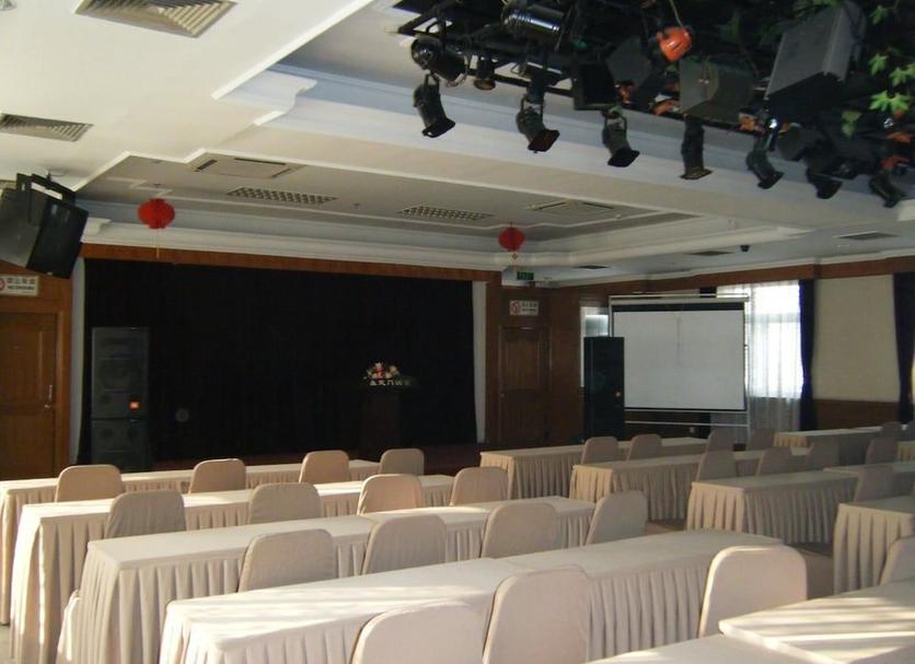 Ruang konferensi Foto