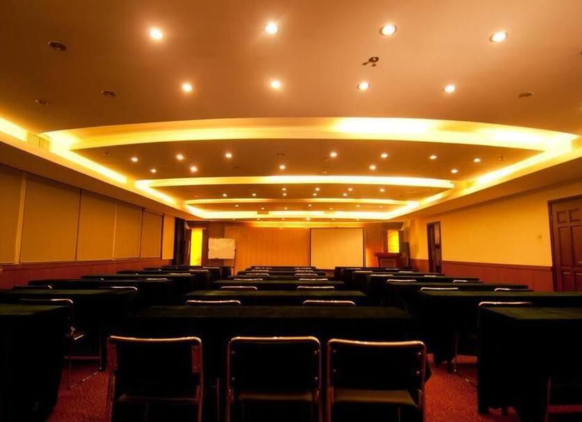 Ruang konferensi Foto