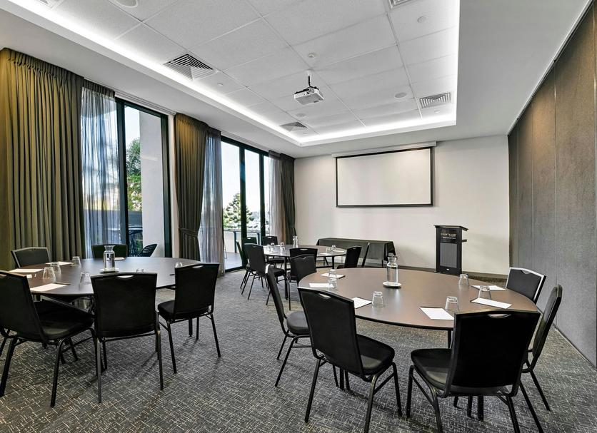 Ruang konferensi Foto