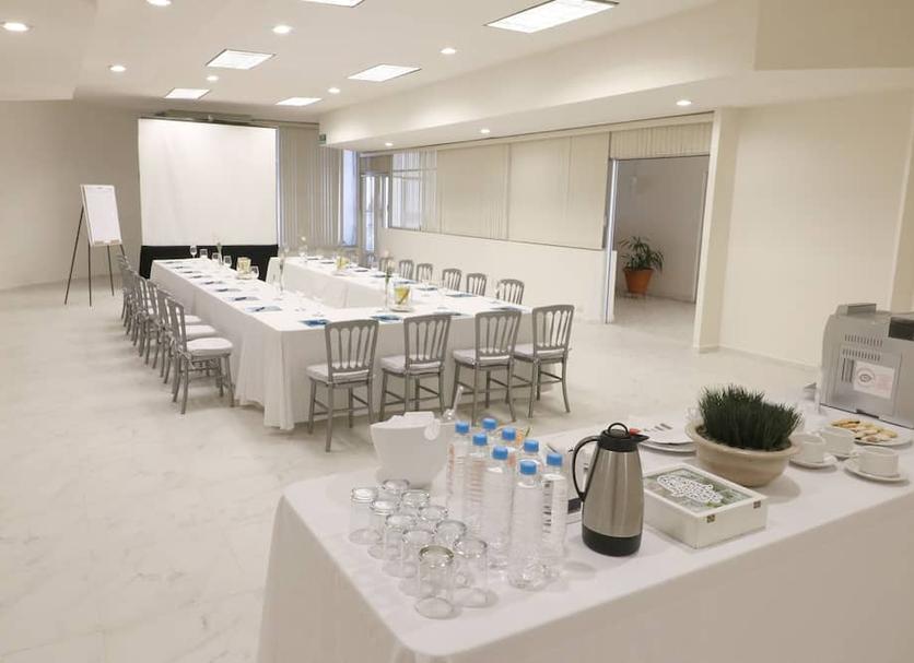Ruang konferensi Foto
