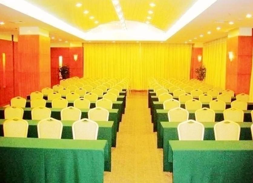 Ruang konferensi Foto