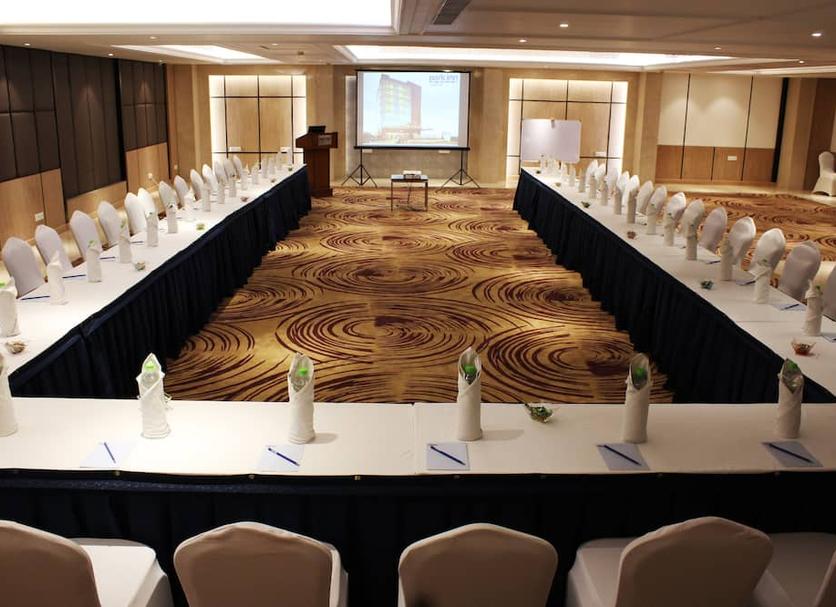 Ruang konferensi Foto