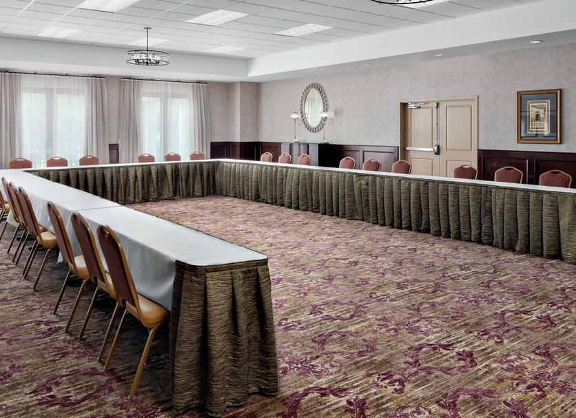 Ruang konferensi Foto