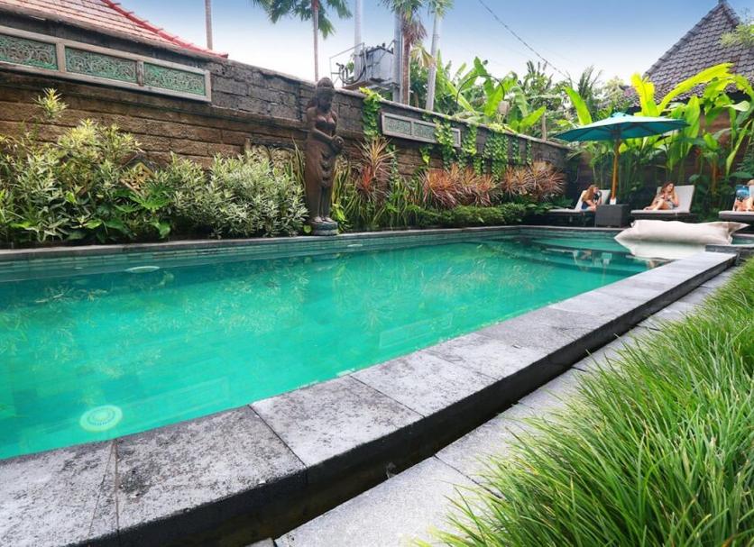 Kolam Foto