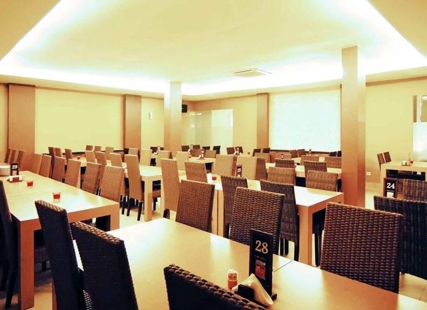 Ruang konferensi Foto
