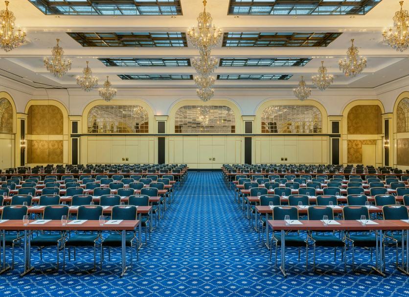 Ruang konferensi Foto