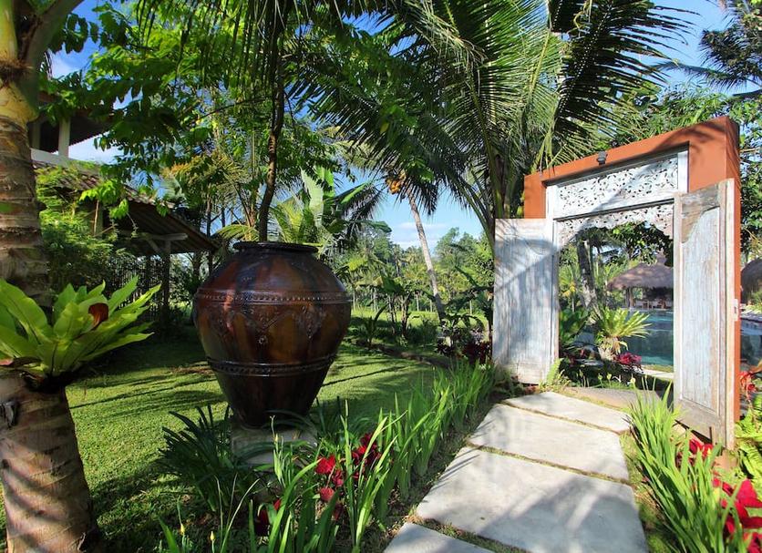 Pemandangan luar Foto
