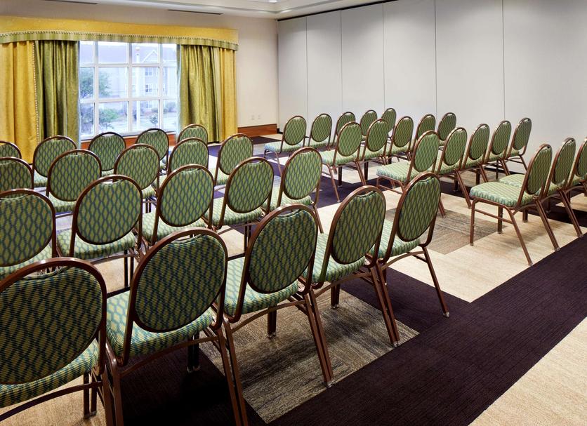 Ruang konferensi Foto