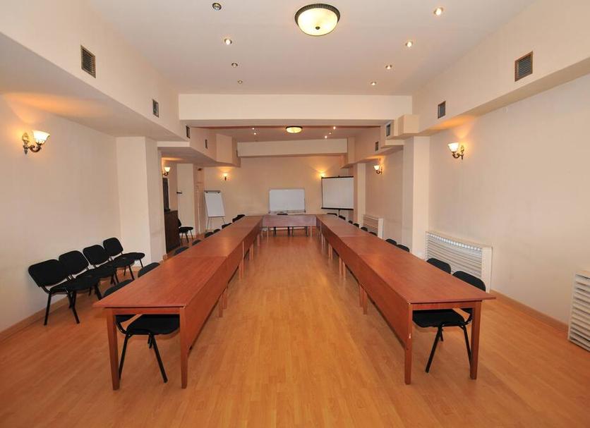Ruang konferensi Foto