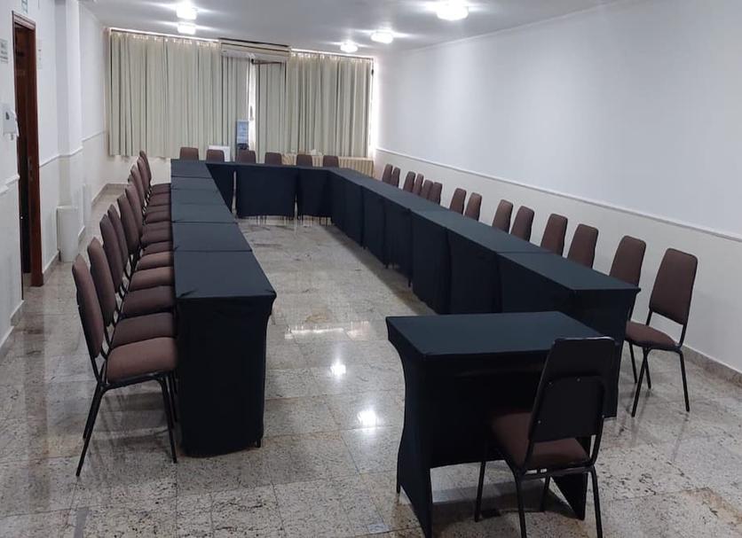 Ruang konferensi Foto