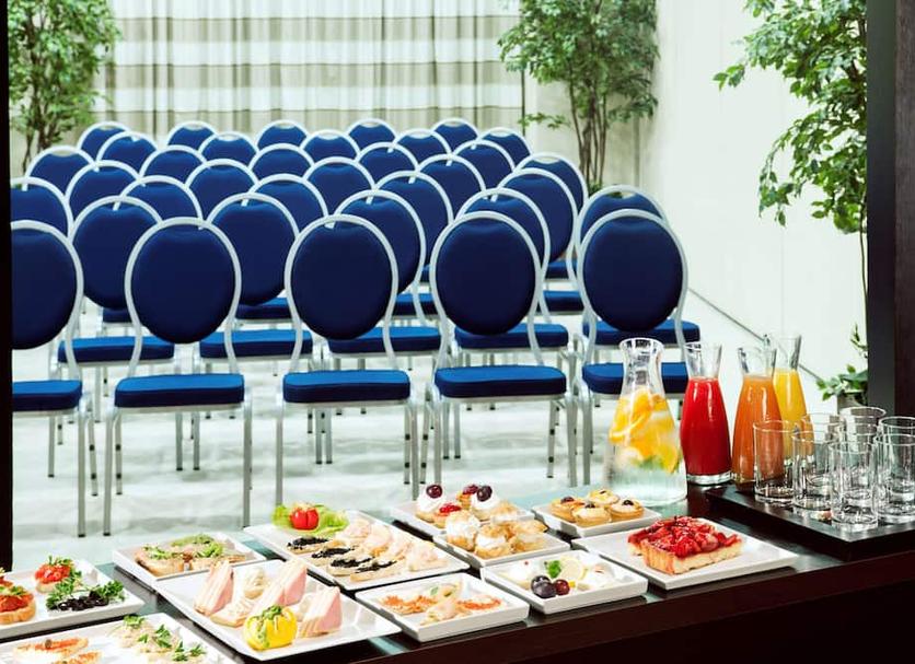 Ruang konferensi Foto