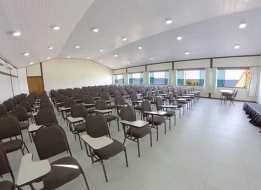 Ruang konferensi Foto