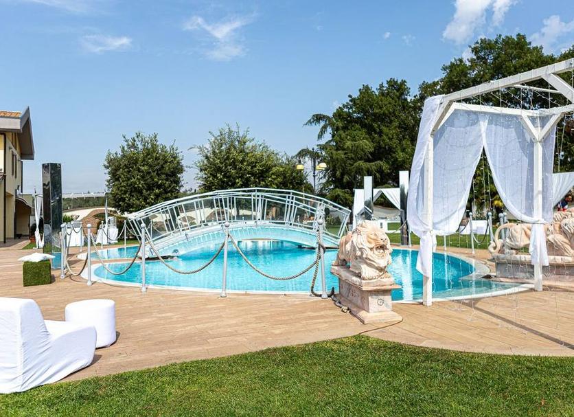 Kolam Foto
