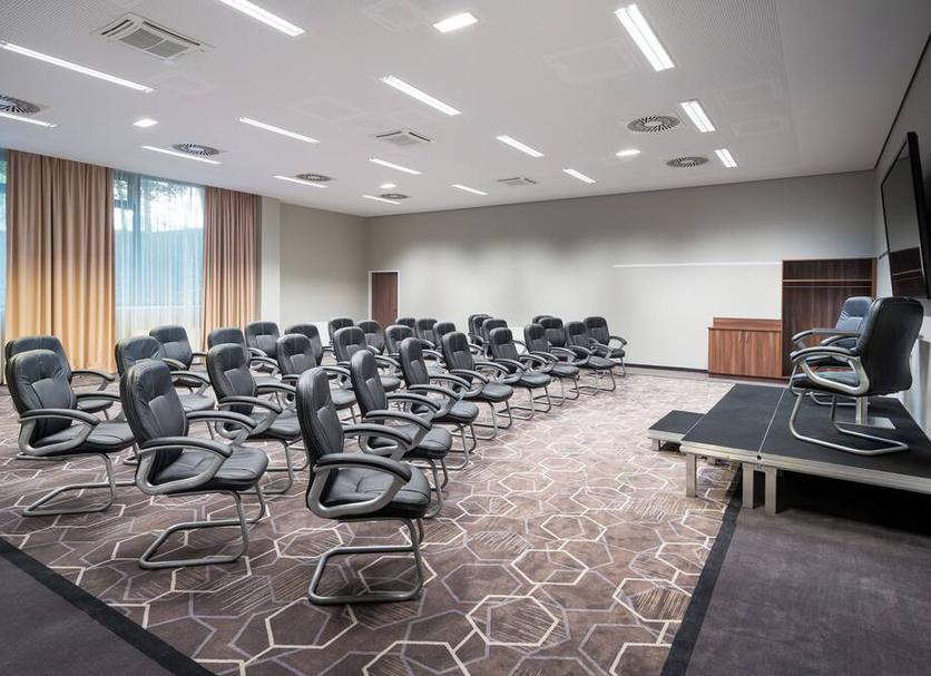 Ruang konferensi Foto