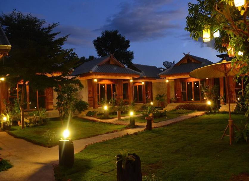 Pemandangan luar Foto