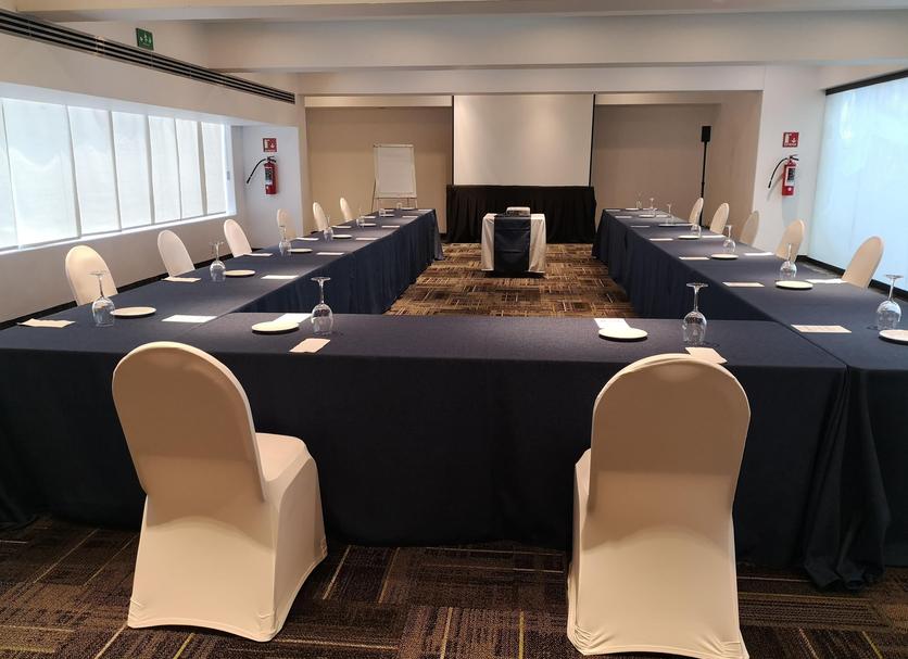 Ruang konferensi Foto