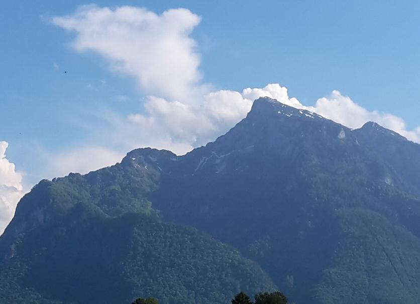 Pemandangan luar Foto