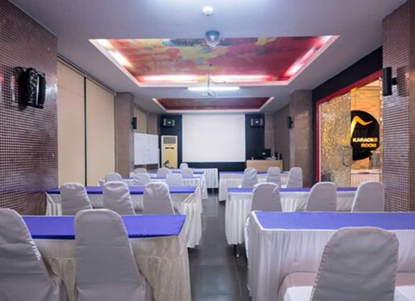 Ruang konferensi Foto
