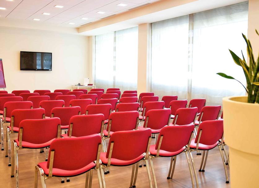 Ruang konferensi Foto