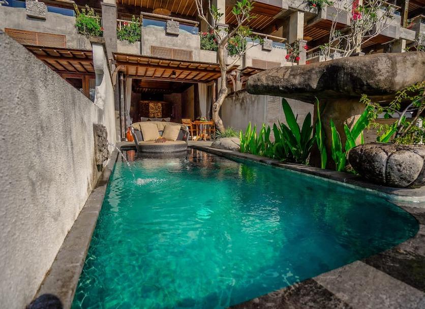 Kolam Foto