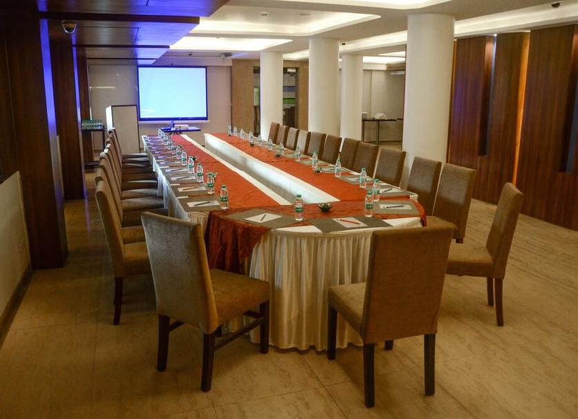 Ruang konferensi Foto