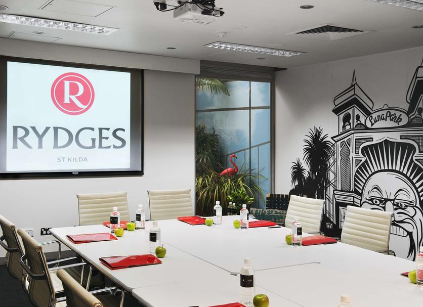 Ruang konferensi Foto