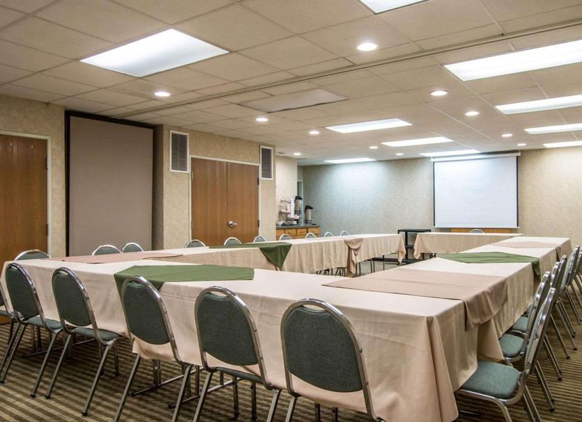 Ruang konferensi Foto