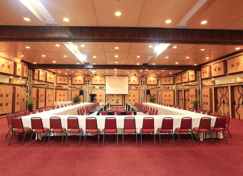 Ruang konferensi Foto