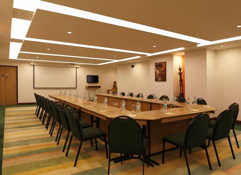 Ruang konferensi Foto