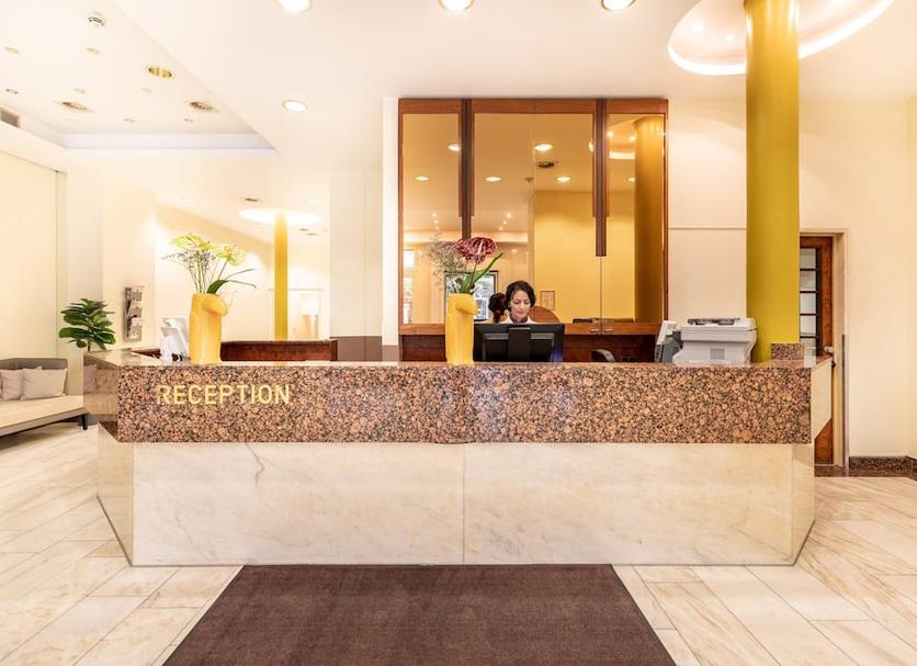 Resepsionis Foto