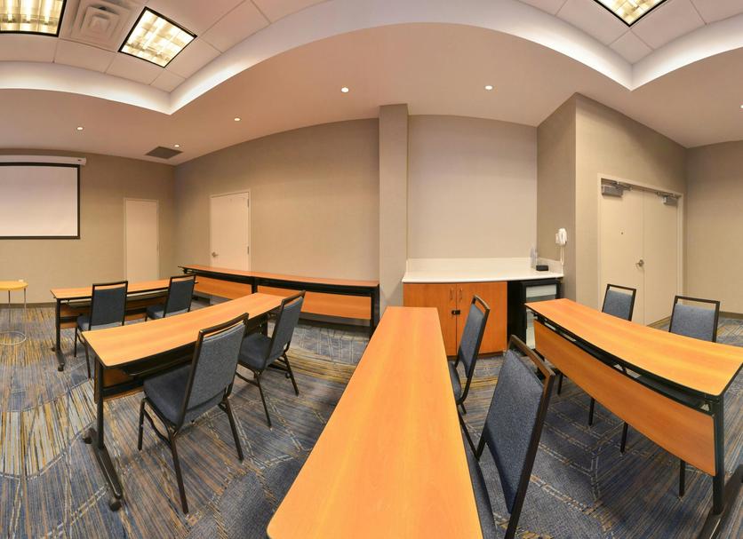 Ruang konferensi Foto
