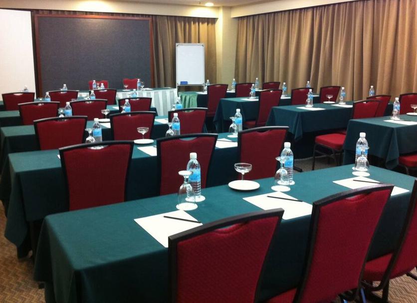 Ruang konferensi Foto