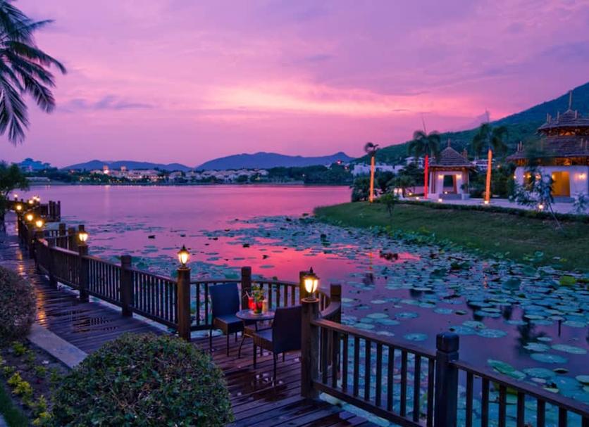 Pemandangan luar Foto