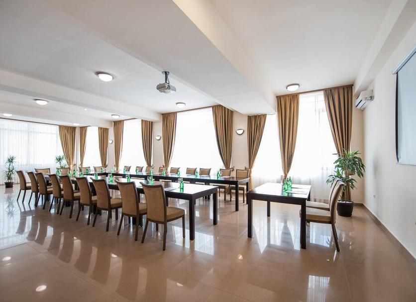Ruang konferensi Foto