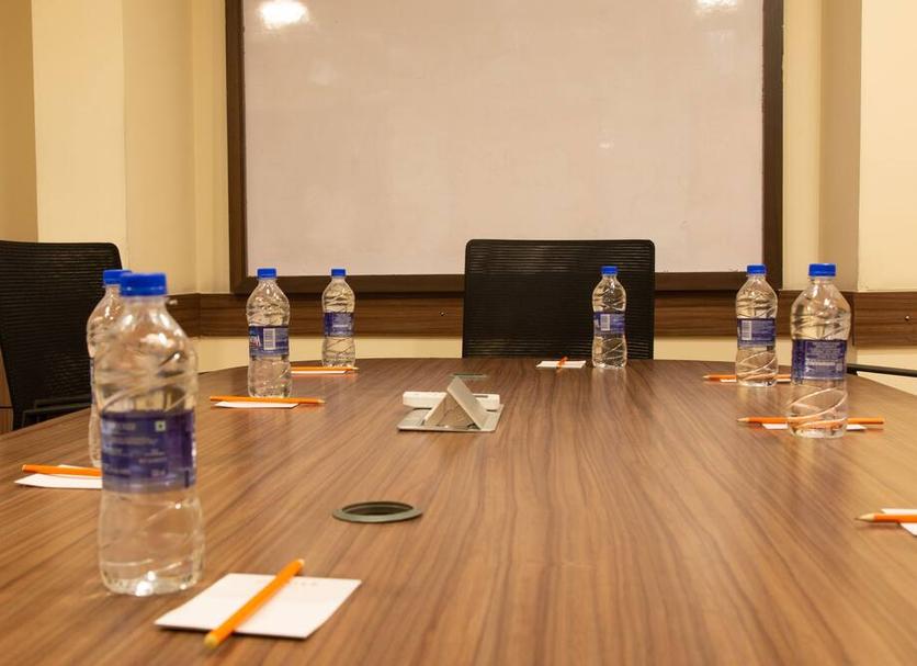 Ruang konferensi Foto