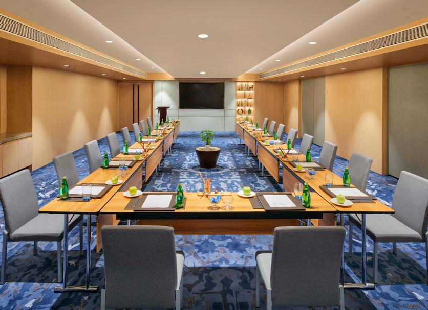 Ruang konferensi Foto